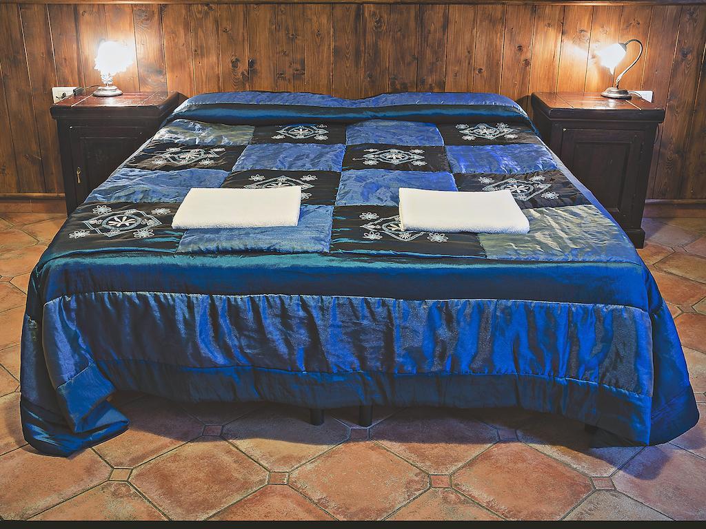Bed And Breakfast Ichnos Cala Gonone Szoba fotó