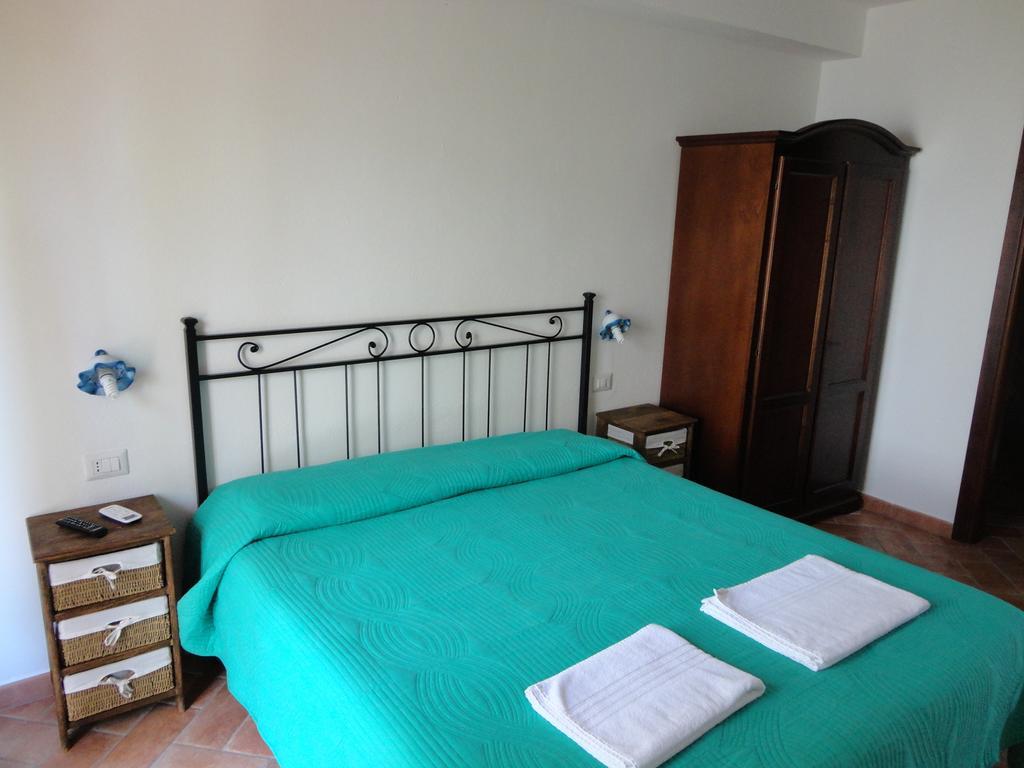 Bed And Breakfast Ichnos Cala Gonone Kültér fotó